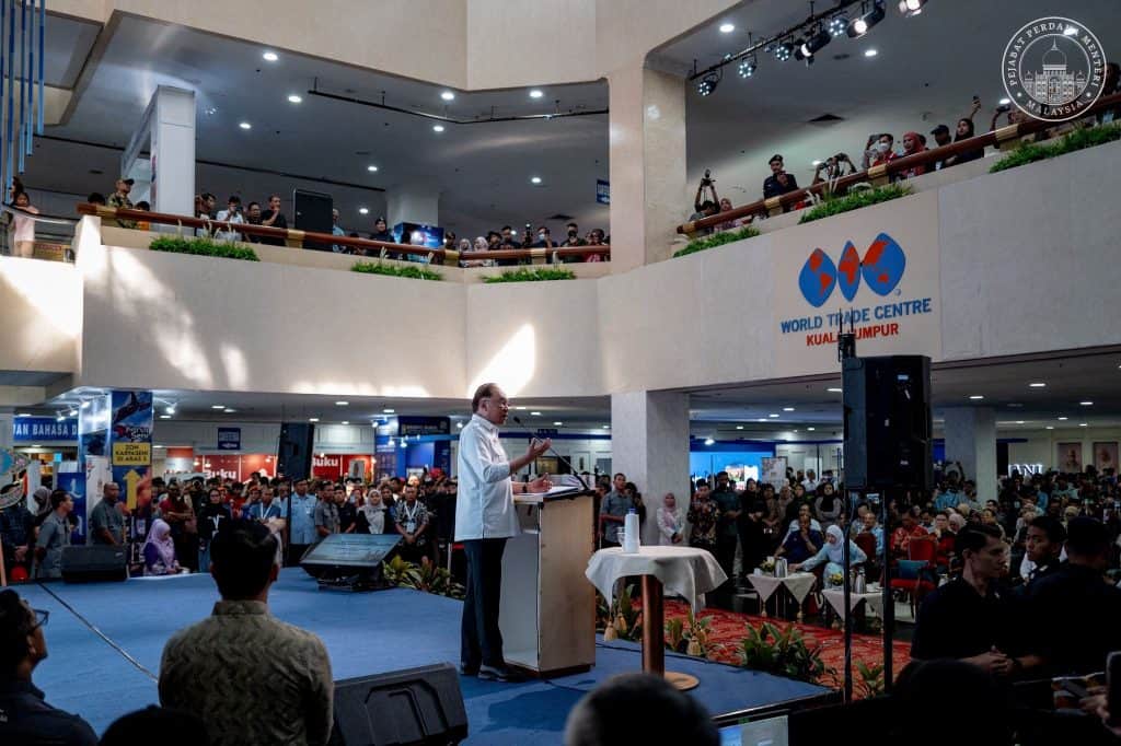baucar buku madani 2025