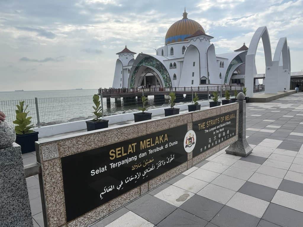 masjid selat melaka