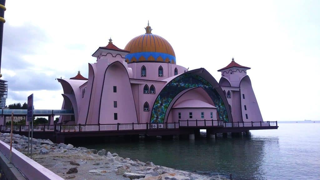 masjid selat melaka