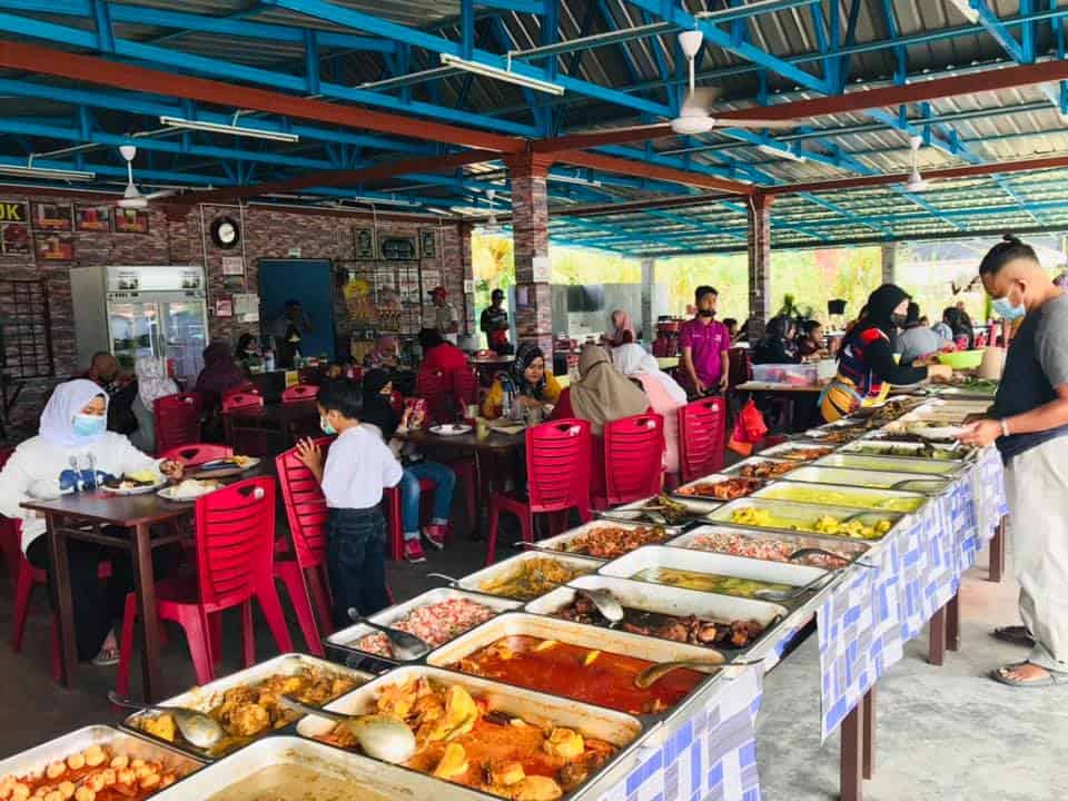 tempat makan melaka