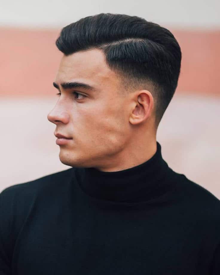 Low Fade dengan Side Part