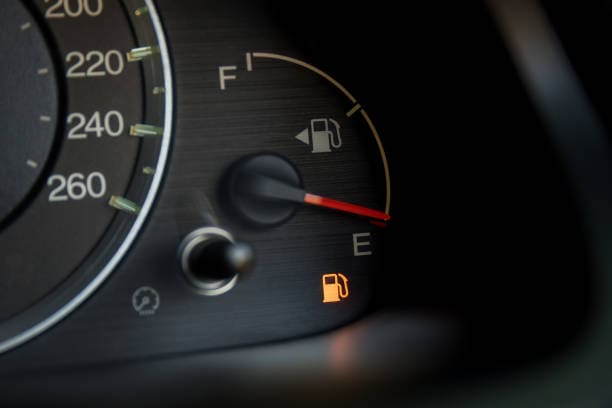 kereta habis minyak